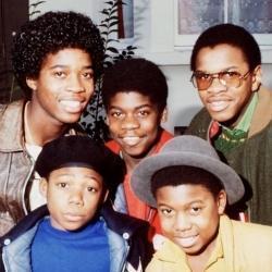 Cut Musical Youth songs free online.