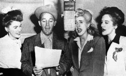 Cut Bing Crosby & The Andrews Sisters songs free online.